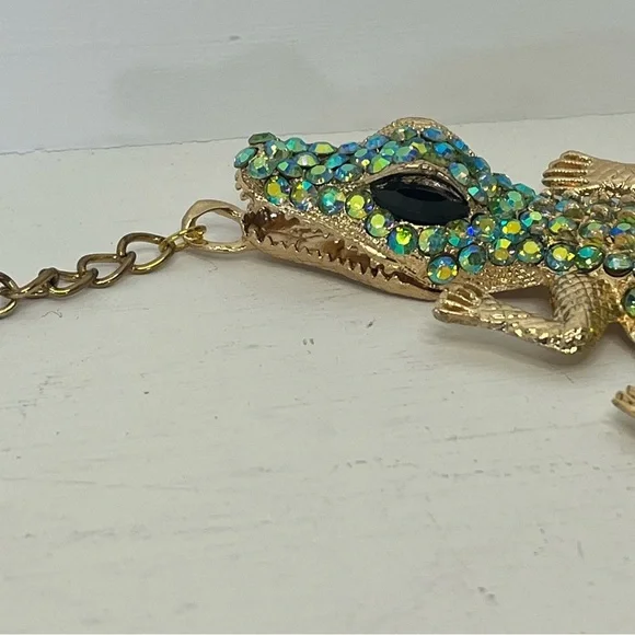 Huge Jeweled Green Lizard Pendant Statement Necklace - Picture 12 of 13